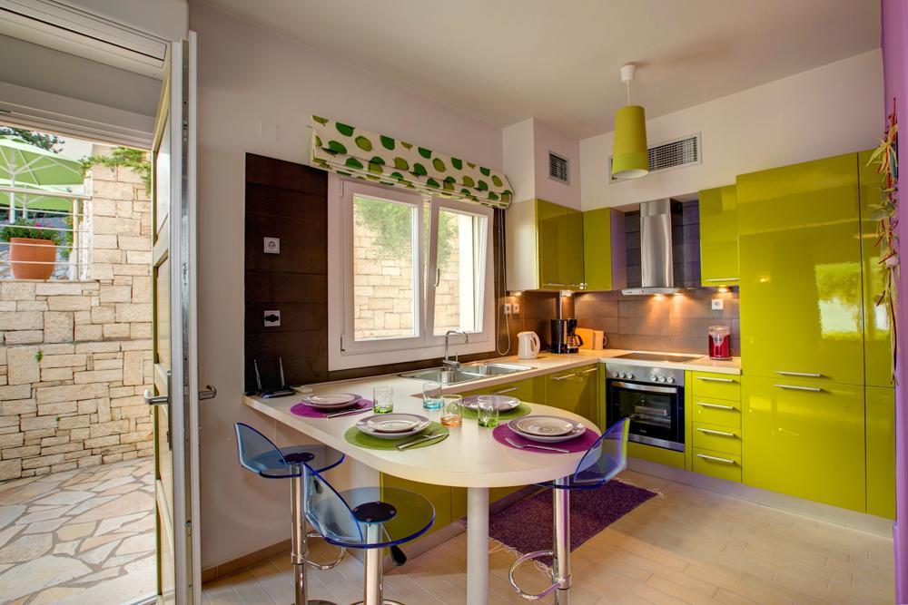 Villa Terra Del Nonno With Sea Views & Pool Gaios Ruang foto