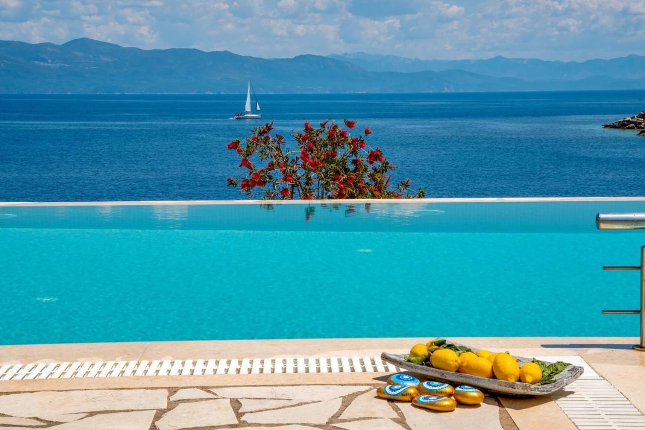 Villa Terra Del Nonno With Sea Views & Pool Gaios Bagian luar foto